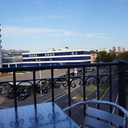 Hitrental Altstetten Apartments Цюрих Экстерьер фото